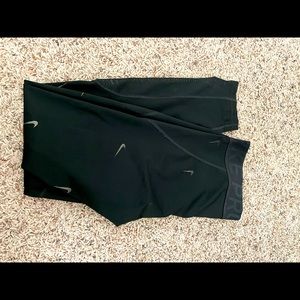 Nike active leggings
